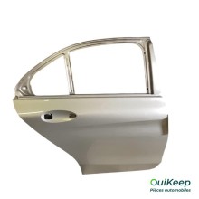 Puerta trasera derecha - MERCEDES Clase C W205 - A2057320210