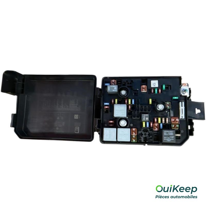 Zekeringendoos - OPEL Corsa E - 39036045
