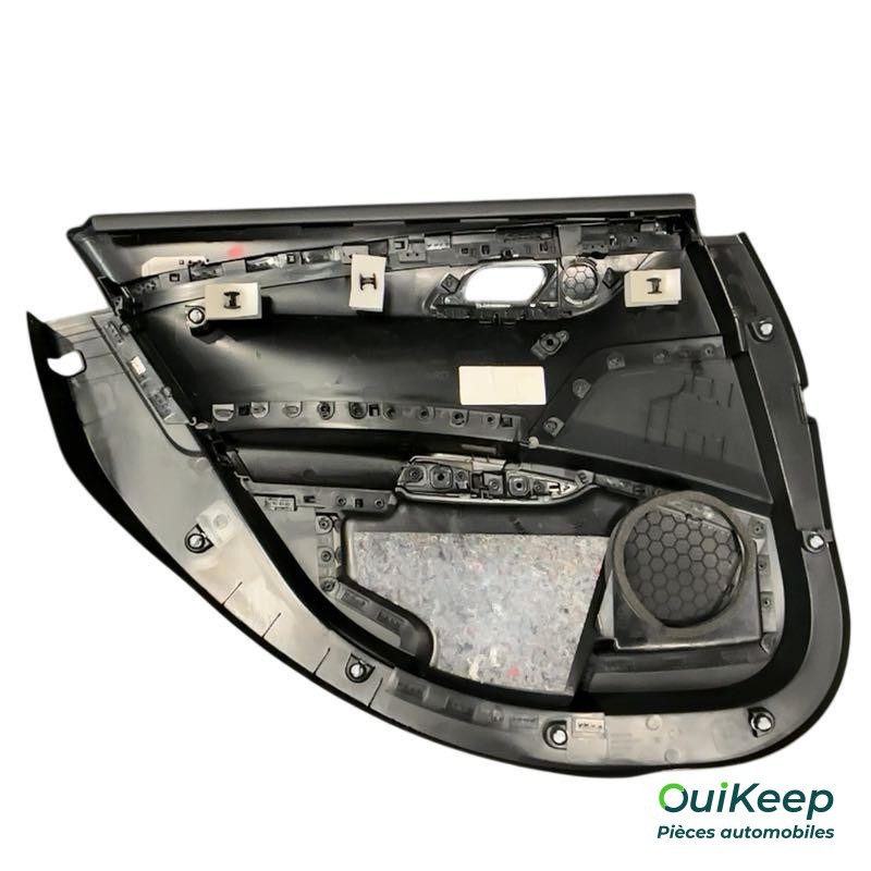 Tapicerka panelu drzwi tylnych prawych - PEUGEOT 508 SW - 96777978ZE