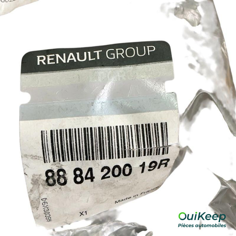 Attache Sicherheitsgurtverankerung vorne rechts - RENAULT Master 3 - 888420019R