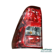 Achterlicht links - TOYOTA Hilux 8 - 815600K291